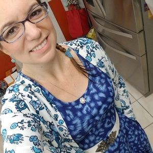 Meet your Posher, Desiree